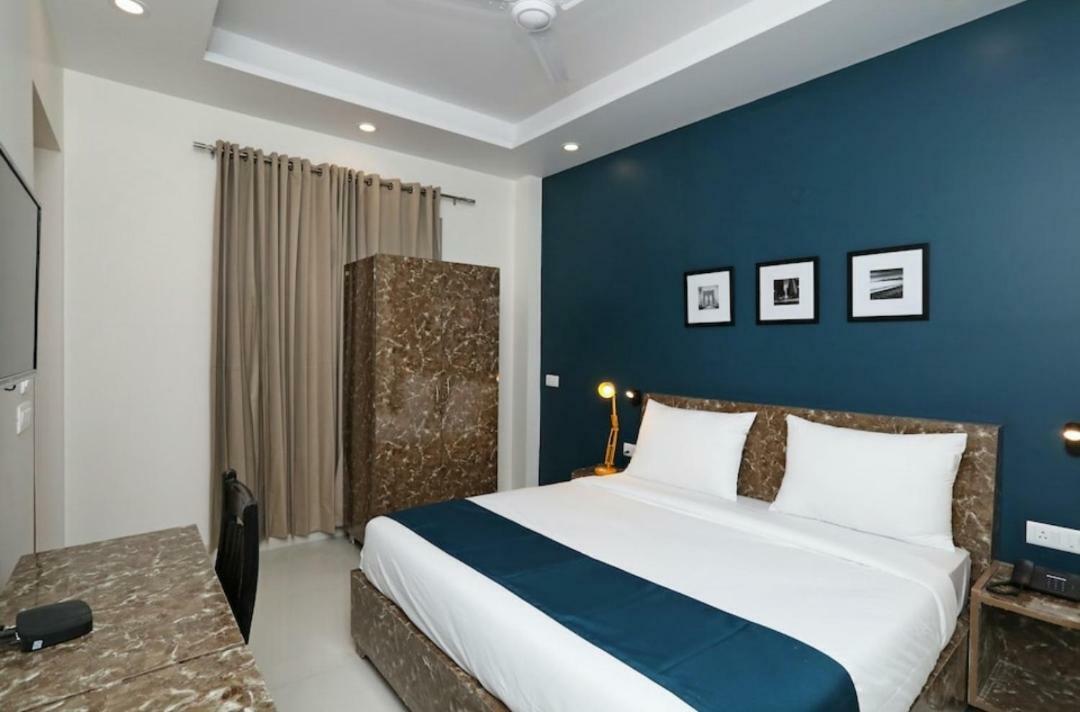 Hotel Galaxy Inn Gurgaon Extérieur photo