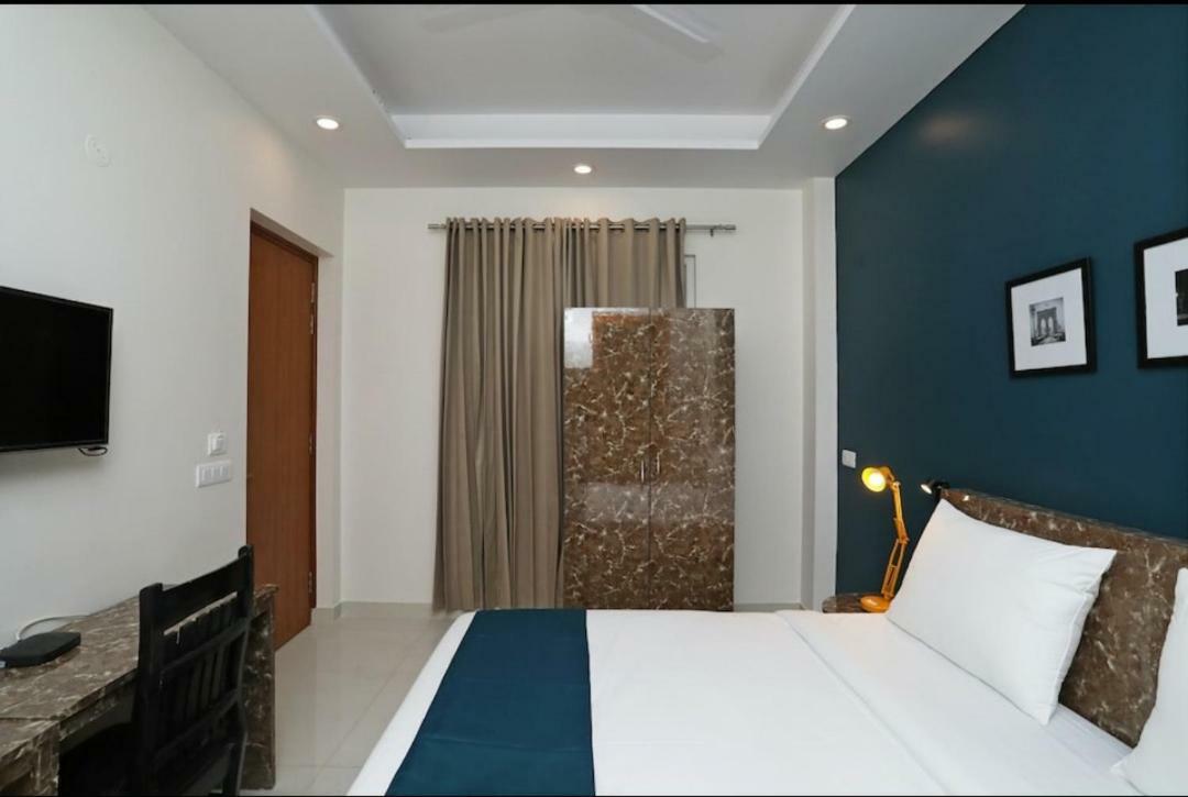 Hotel Galaxy Inn Gurgaon Extérieur photo